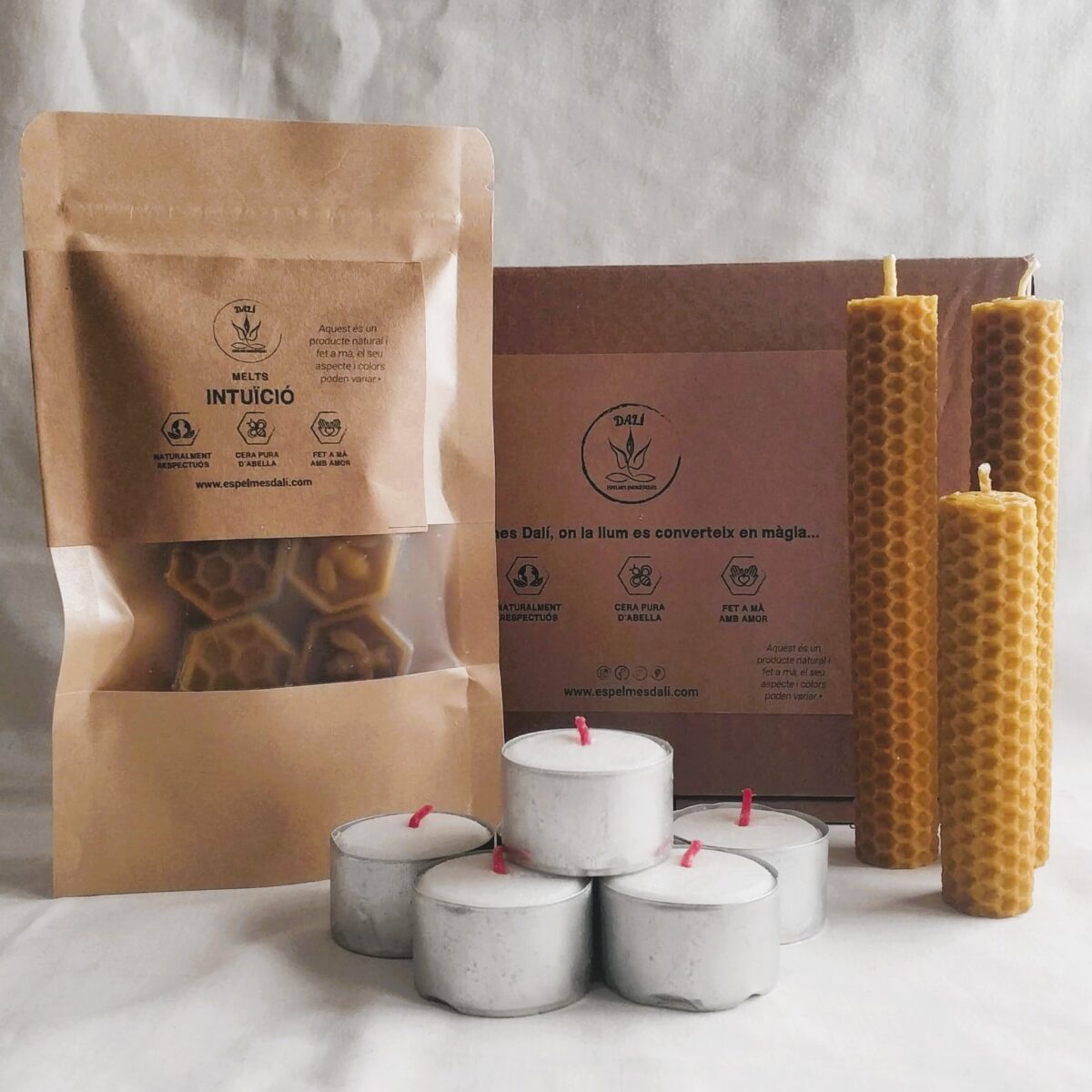 Pack de 8 Velas de Miel: ¡Ideal para Aromaterapia y Rituales!